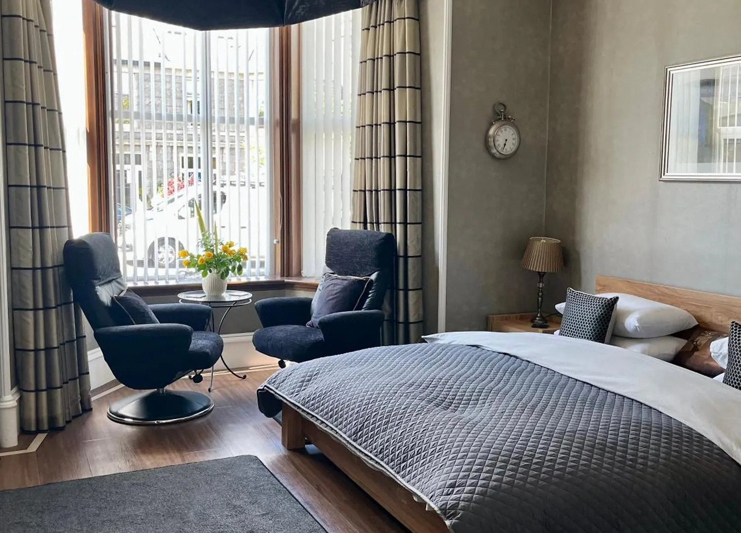 Hannahs Guesthouse Aberdeen 3*,